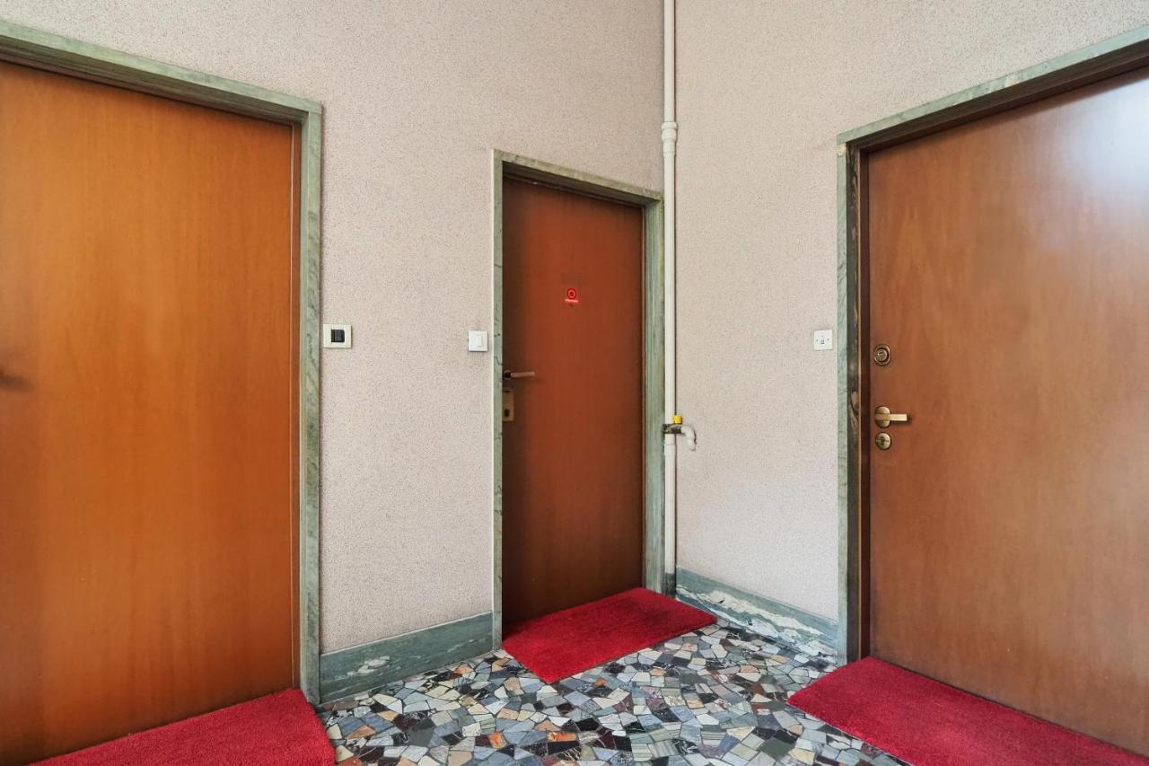 Apartamento Primopiano - Ferrante Aporti Flats Milán